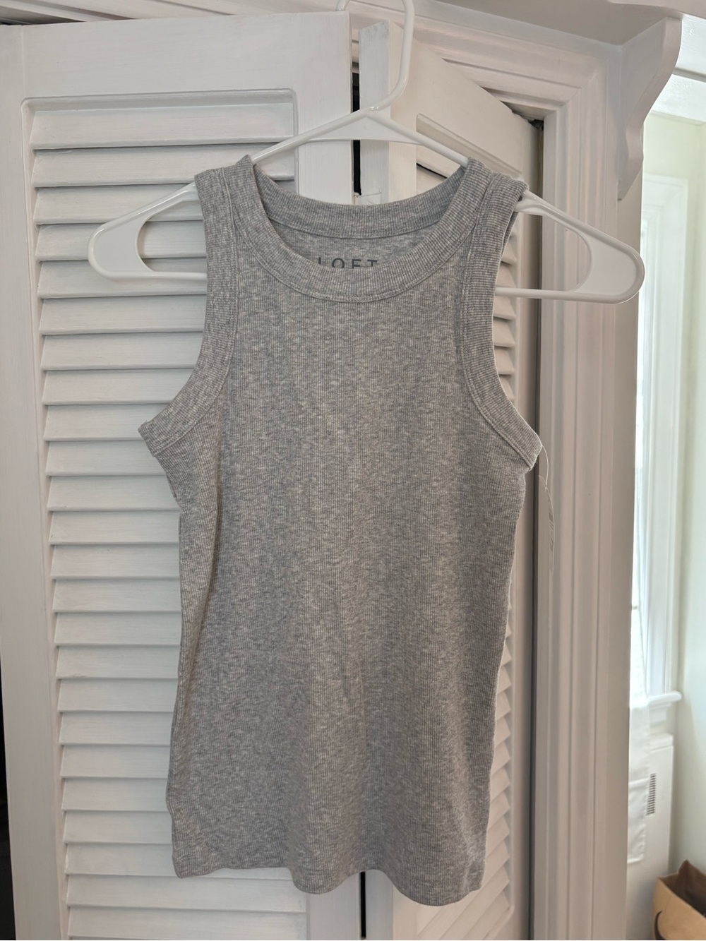LOFT Perfect Tank Medium Grey Heather Size Extra Small NWT - Picture 3 of 5